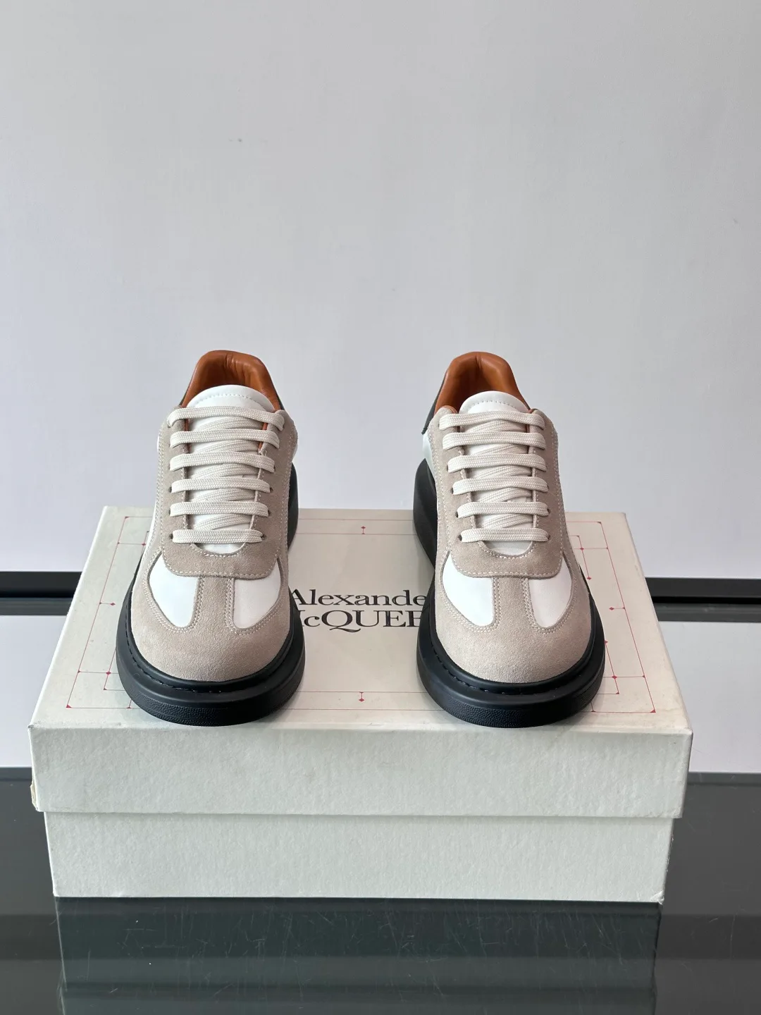 Women's Sneakers ALEXANDER MCQUEEN 17328777