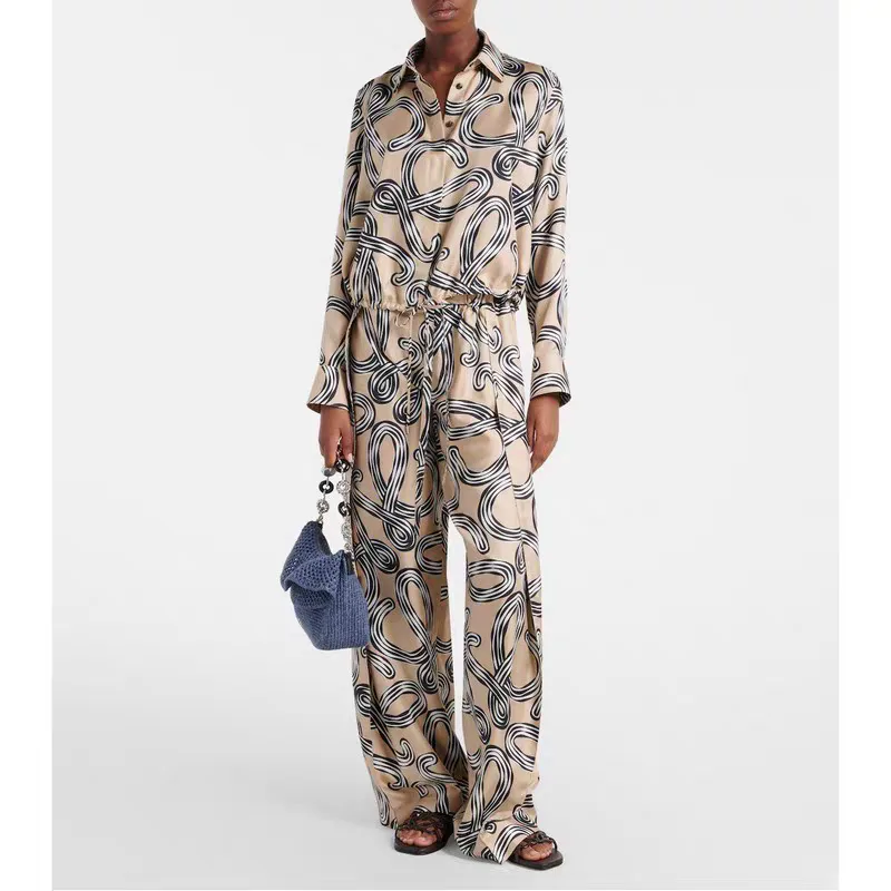 Women's Trousers LOEWE 17521716
