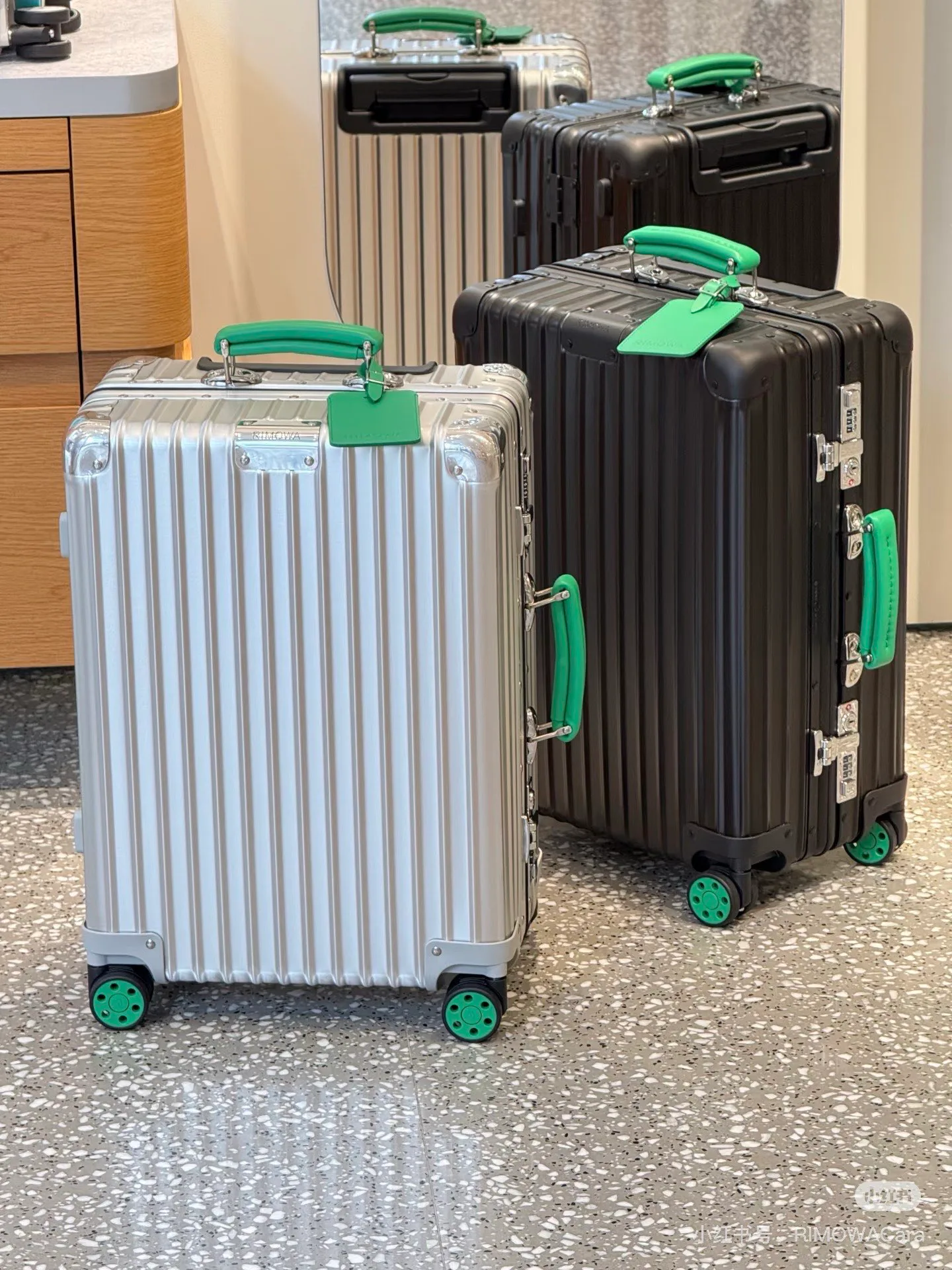 Suitcases RIMOWA 17851145
