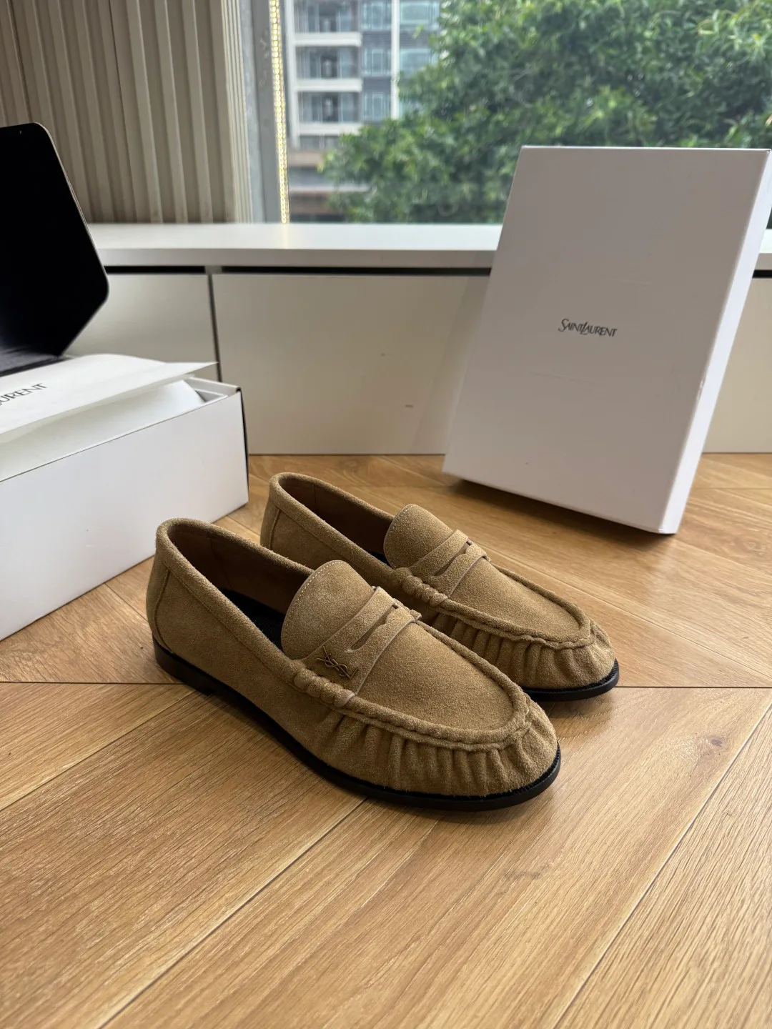 Women's Loafers And Moccasins SAINT LAURENT 17781546