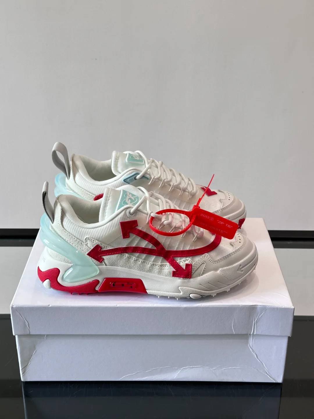 Women's Sneakers OFF-WHITE 17689327