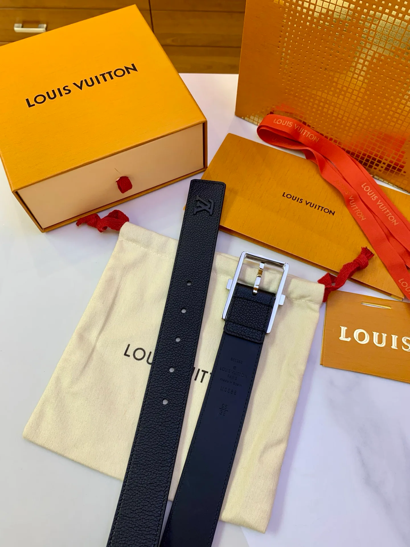 Belts LOUIS VUITTON 17682169