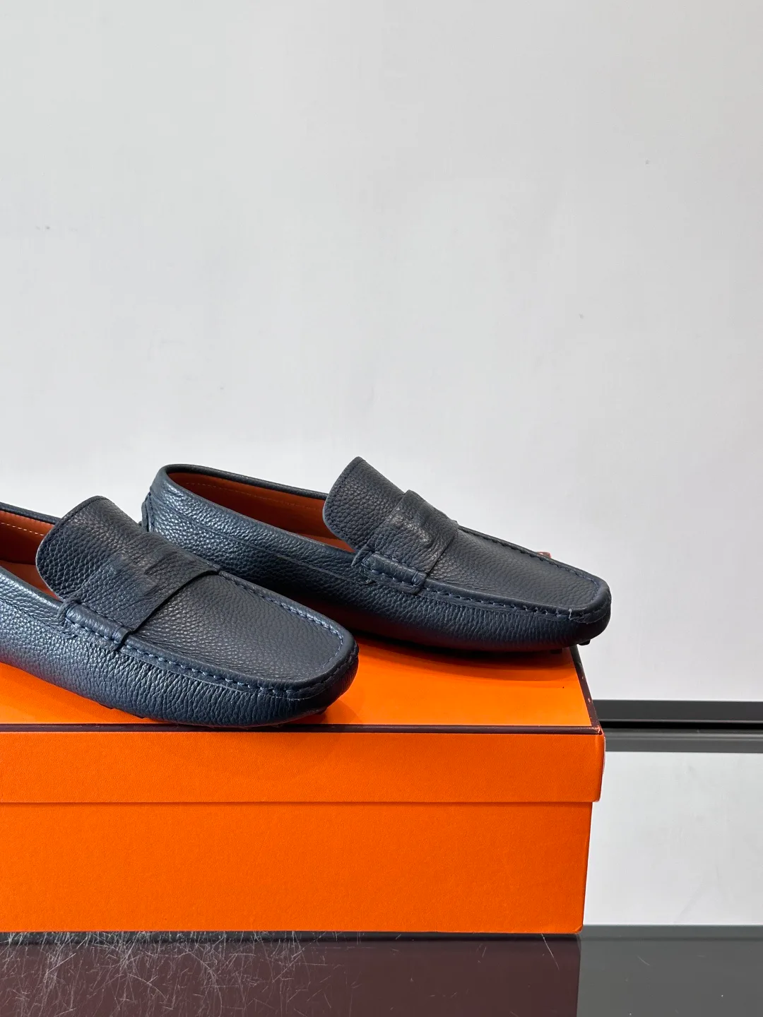 Men's Loafers And Dress Shoes HERMES 18102668