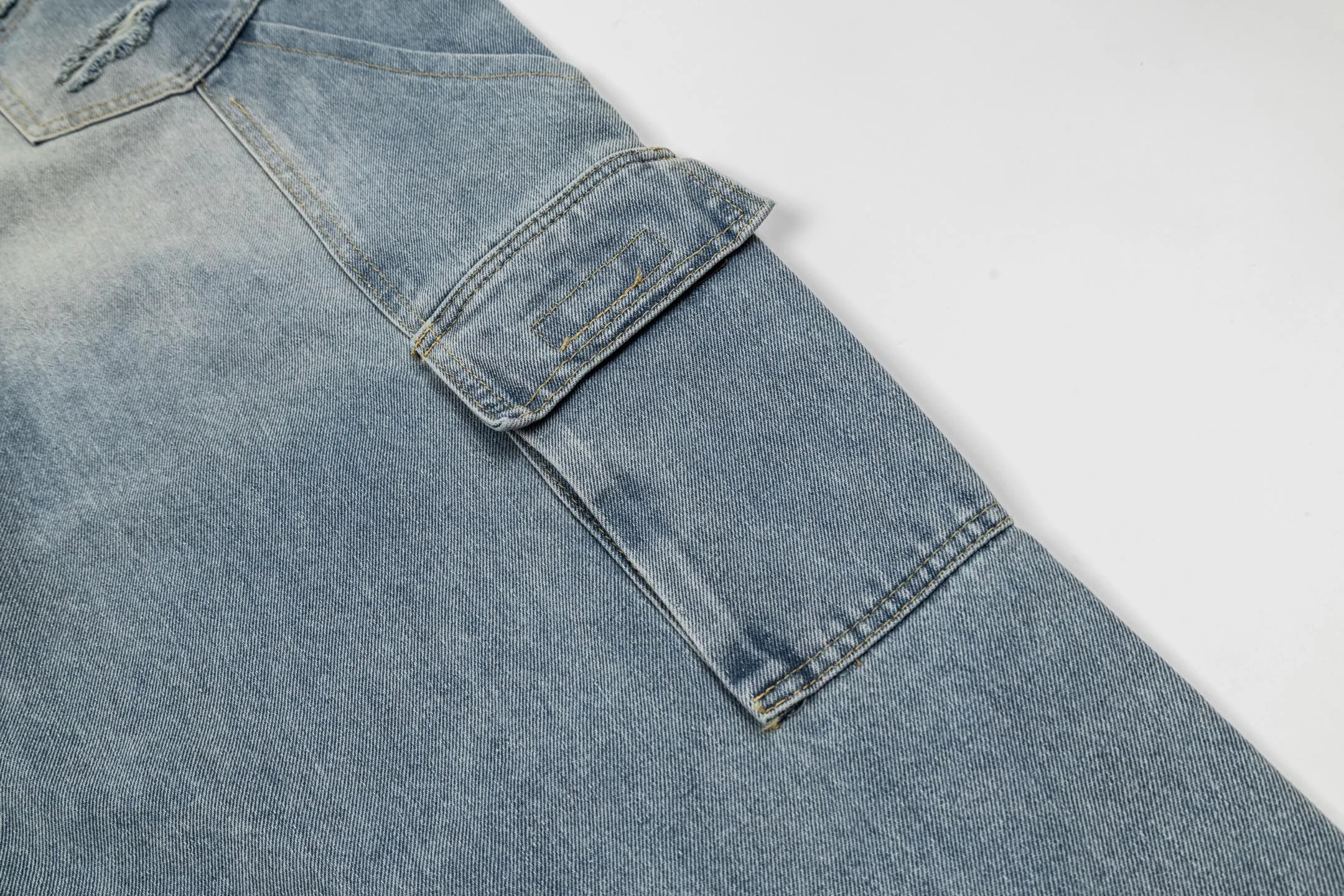 Women's Jeans BALENCIAGA 16984047