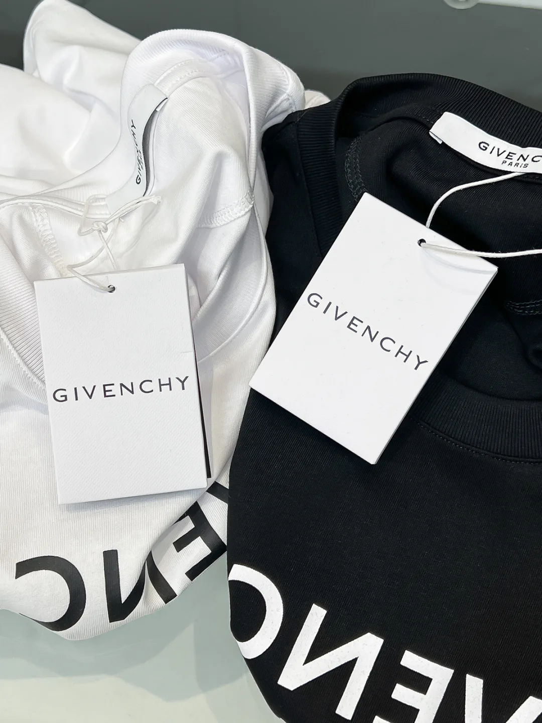 Men's T-Shirts GIVENCHY 18499378