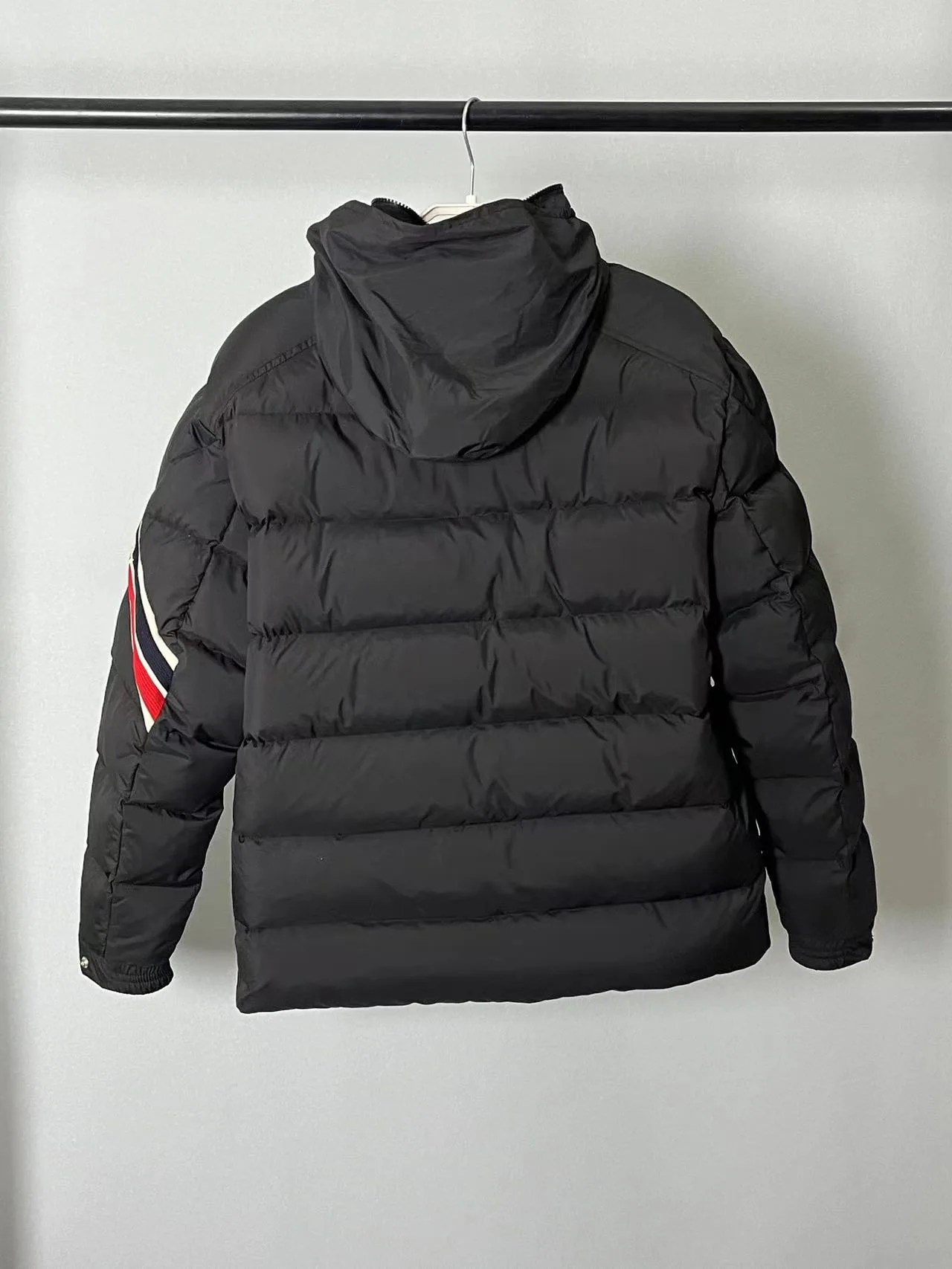 Men's Jackets And Down Jackets MONCLER 18130191