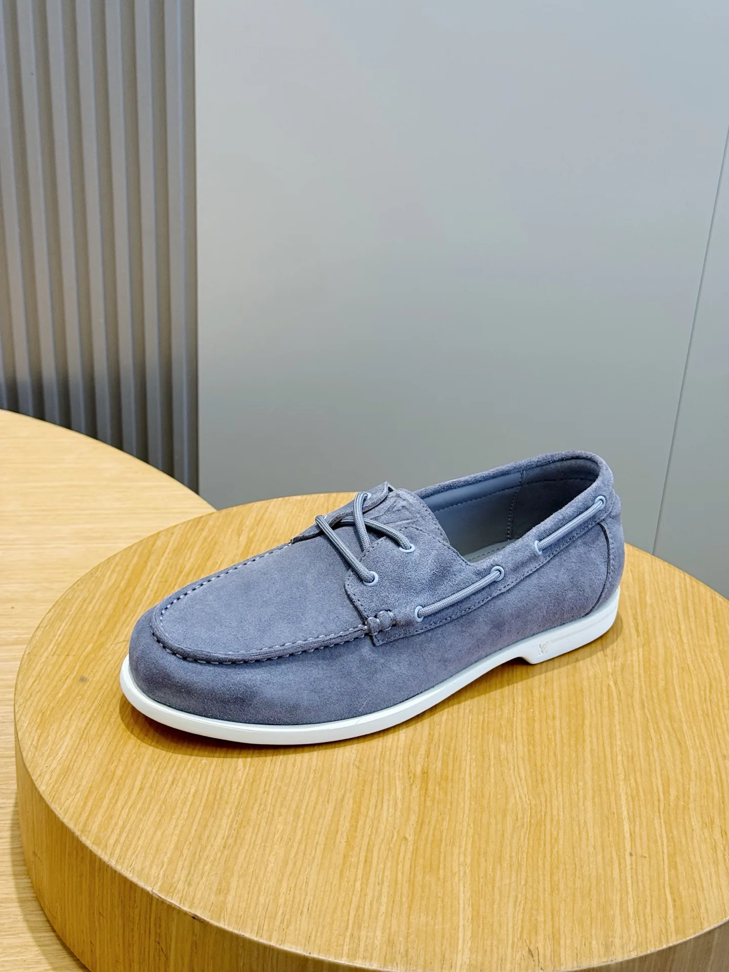 Men's Loafers And Dress Shoes LOUIS VUITTON 18100957