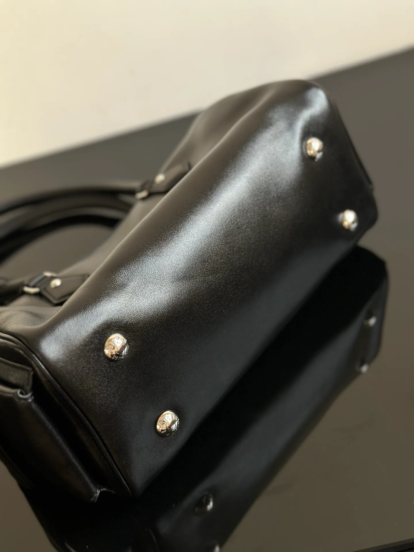 Women's Classic Handbags LOUIS VUITTON 18376579
