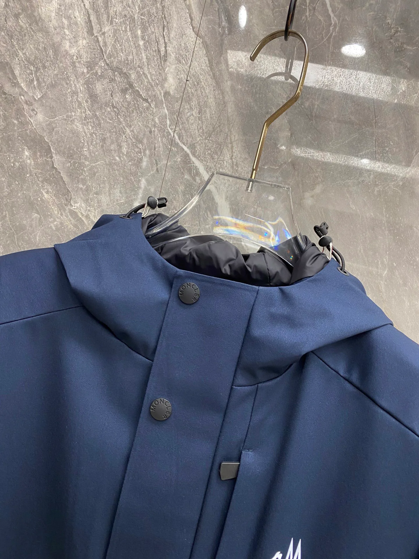 Men's Jackets And Down Jackets MONCLER 18348638