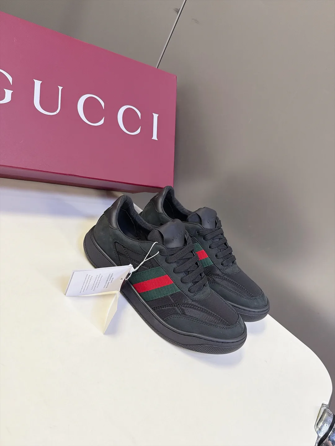 Women's Sneakers GUCCI 18005186