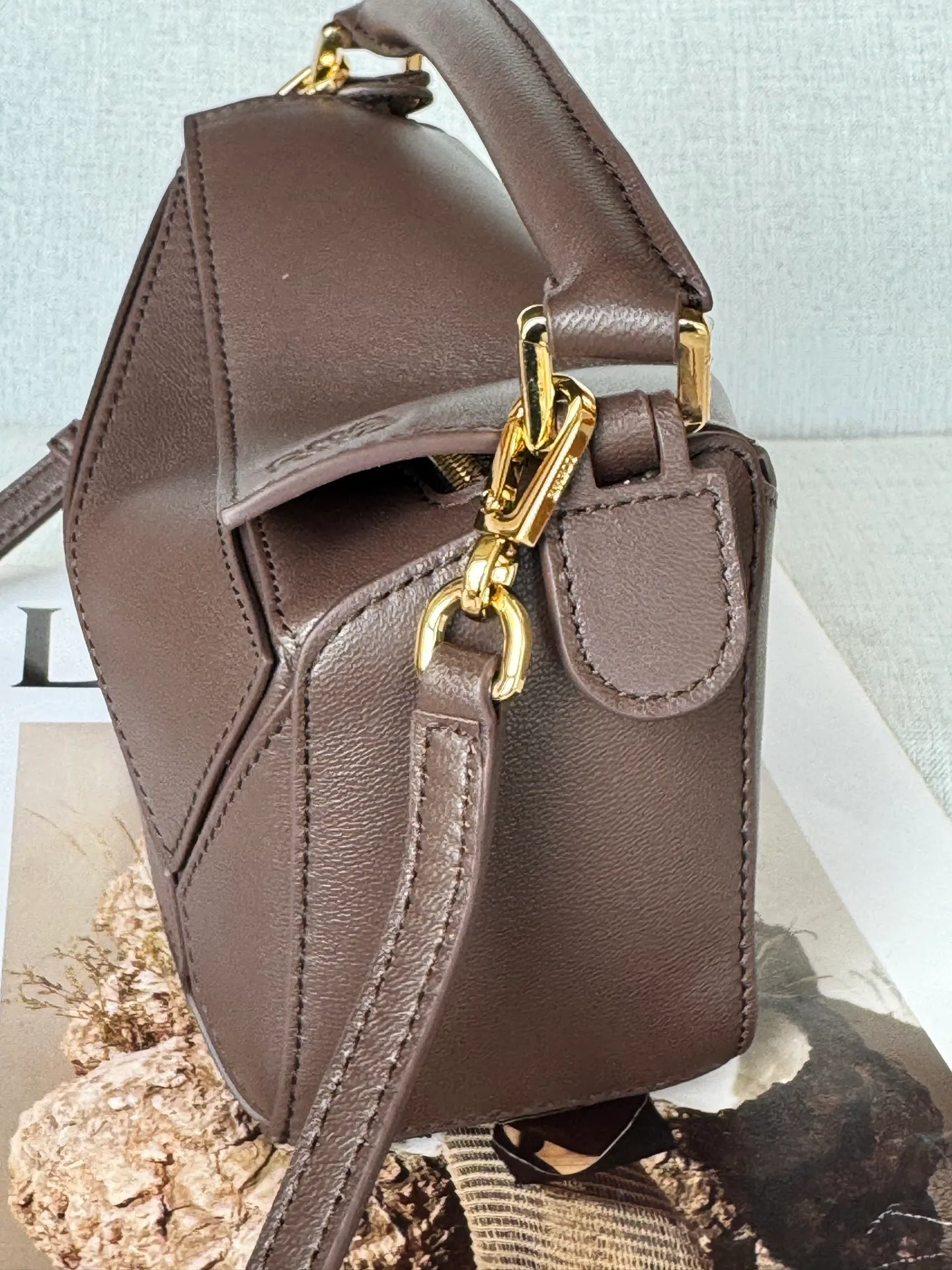 Women's Classic Handbags LOEWE 16839129
