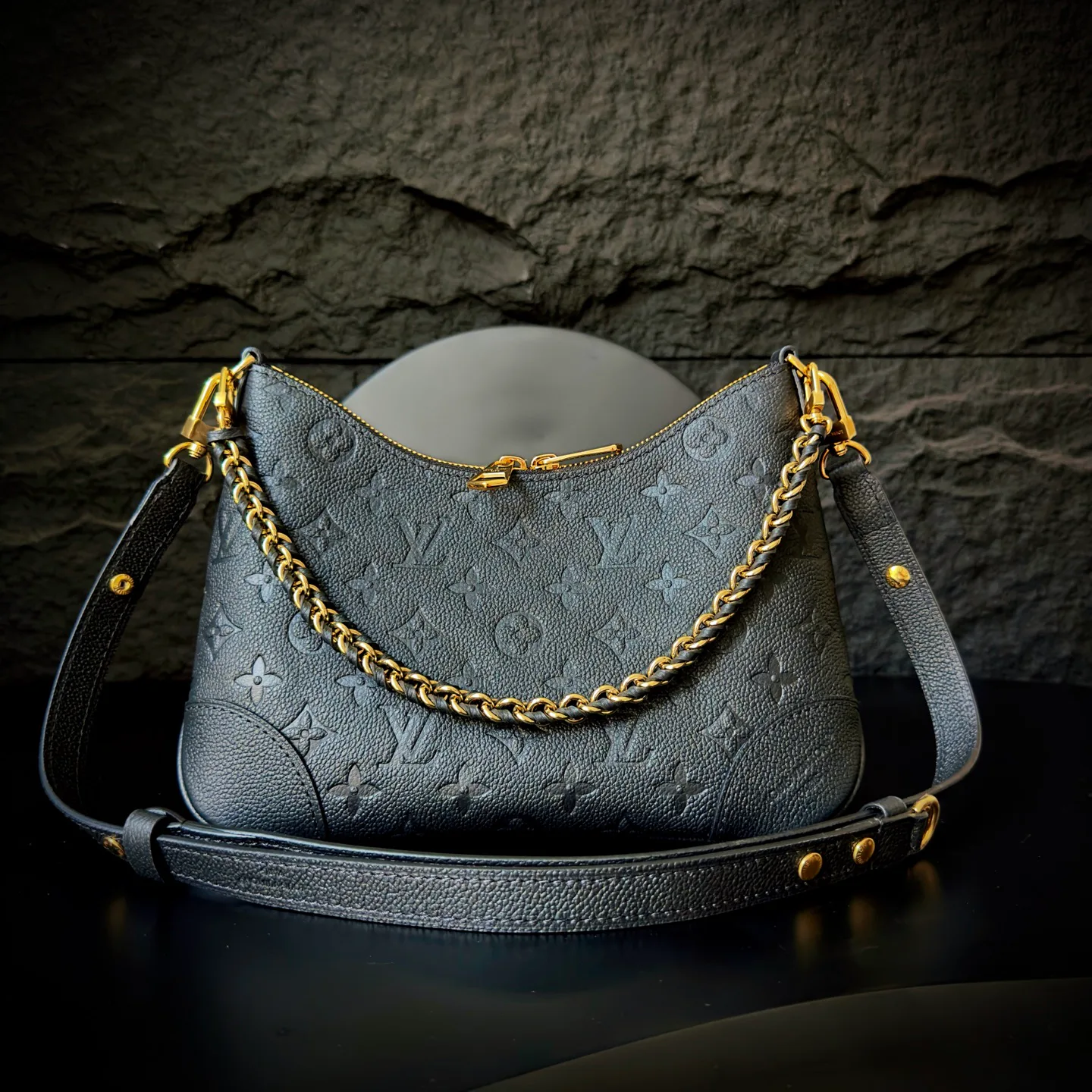 Women's Classic Handbags LOUIS VUITTON 17906951