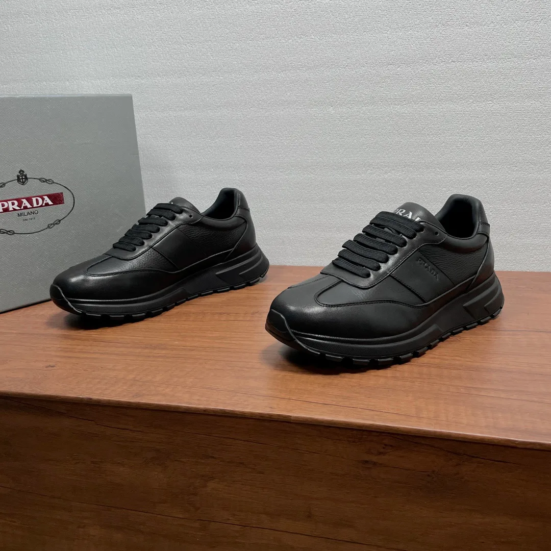 Men's Sneakers PRADA 17542579