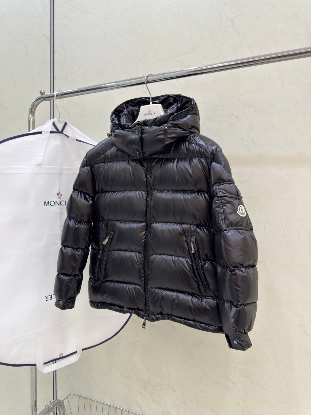 Men's Jackets And Down Jackets MONCLER 18383101