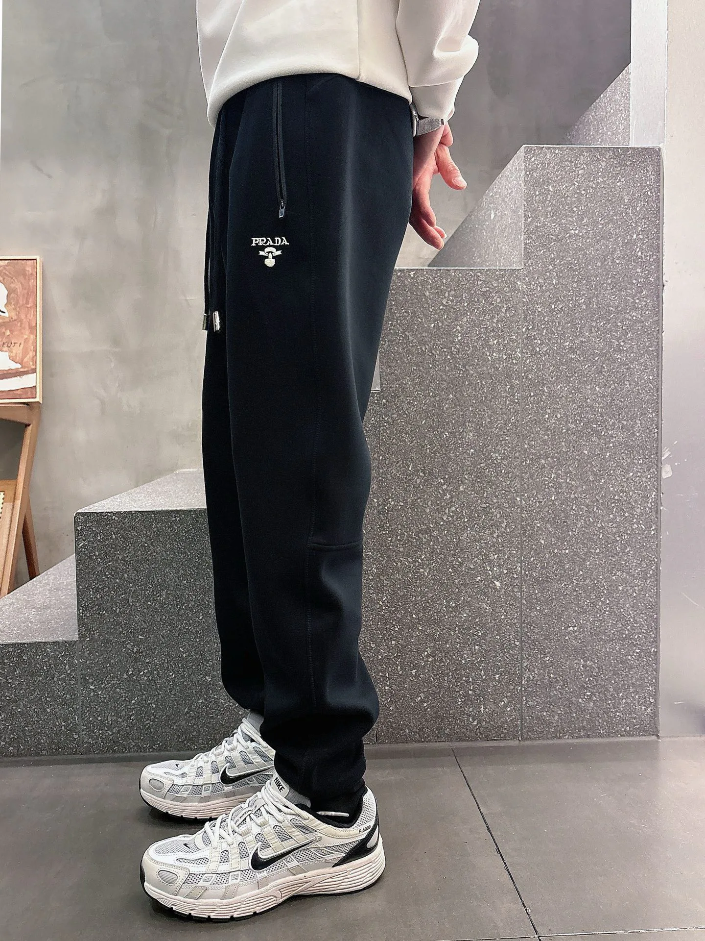 Брюки Мужские Prada 18596836
