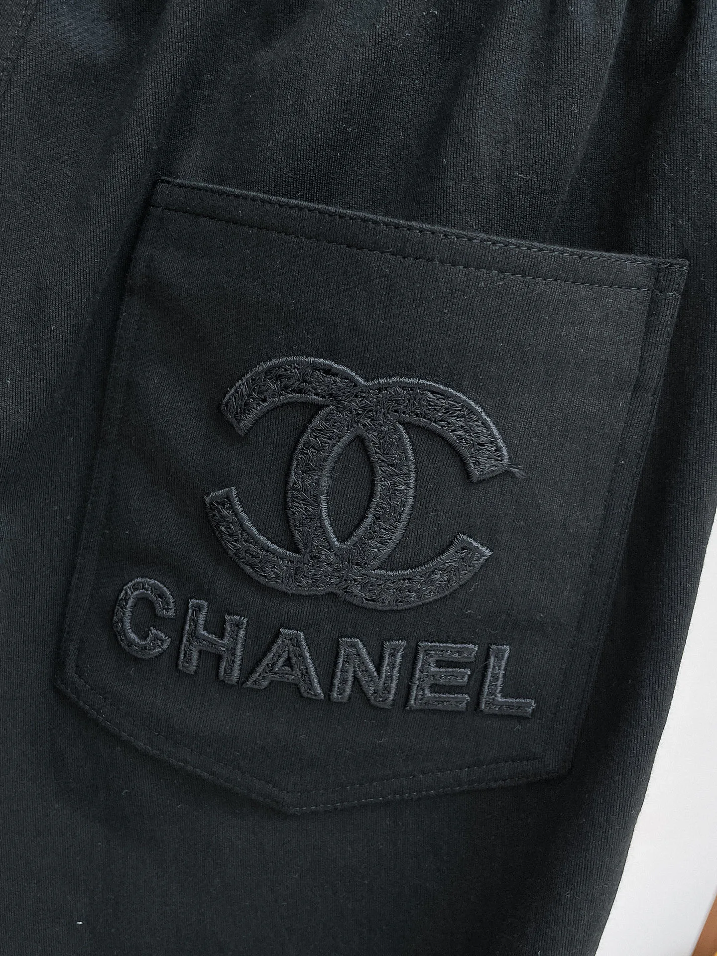 Men's Trousers CHANEL 18499611