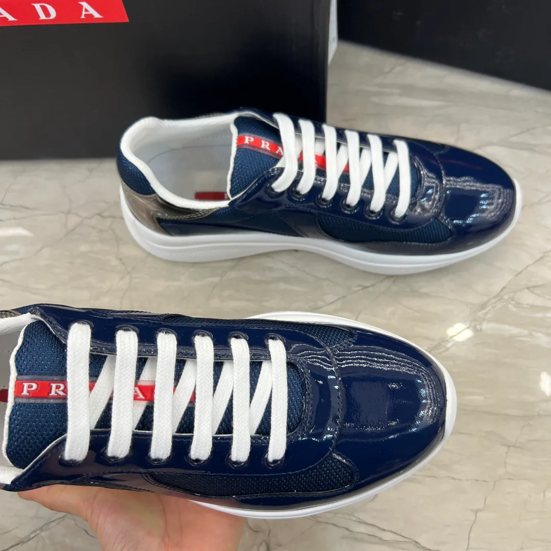 Women's Sneakers PRADA 18430433