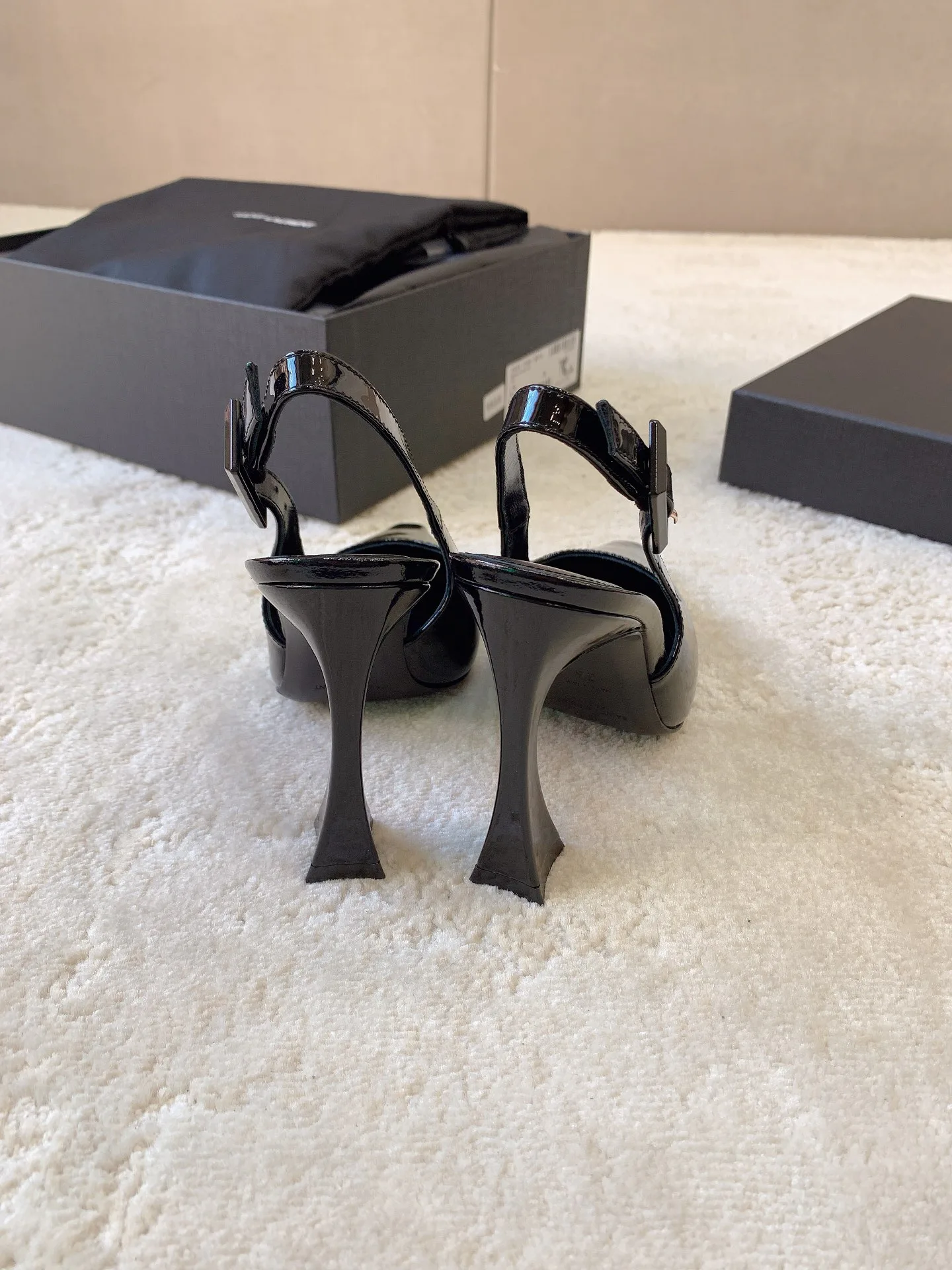 Women's Heels SAINT LAURENT 17431954