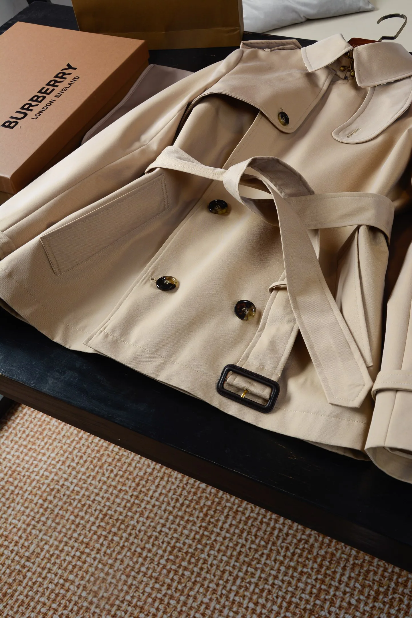 Women's Trench Coats BURBERRY 18512893