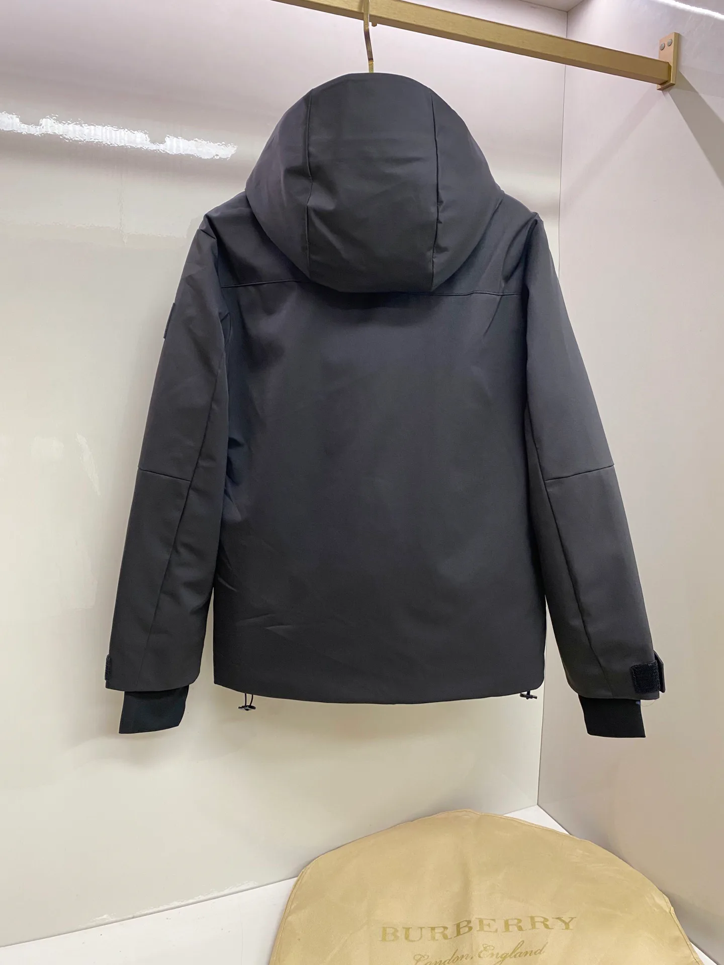 Men's Jackets And Down Jackets MONCLER 18029216
