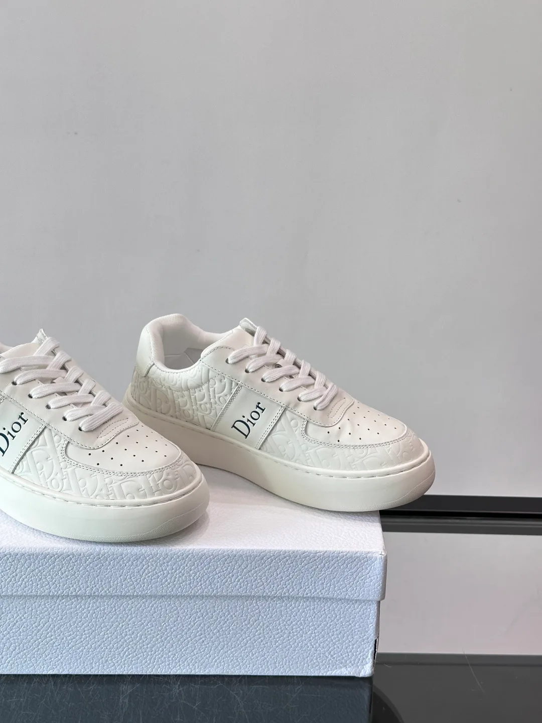 Women's Sneakers CHRISTIAN DIOR 18102629