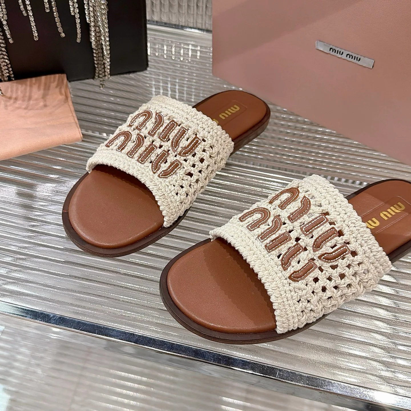 Women's Flip-Flops MIU MIU 17499582