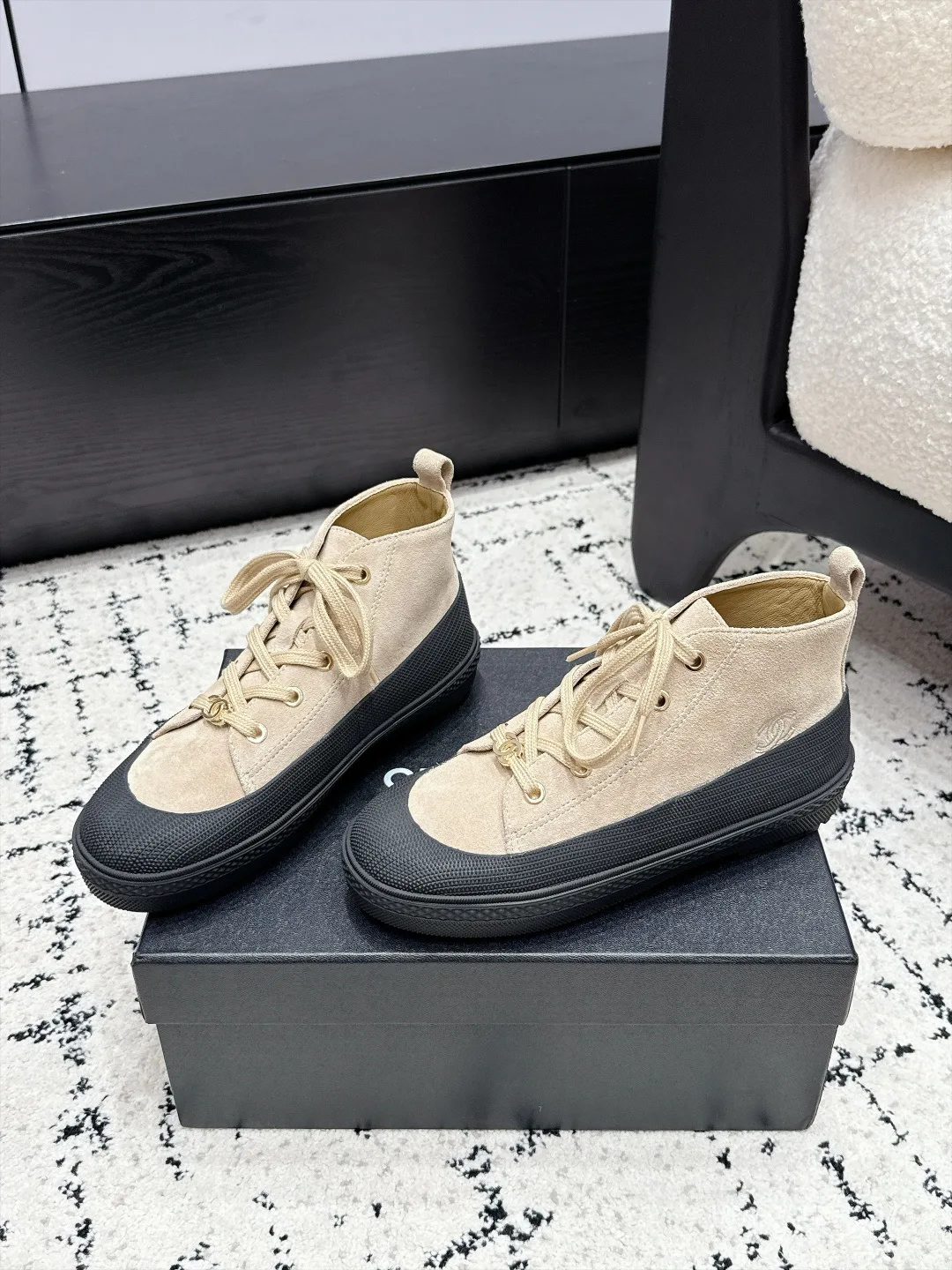 Women's Sneakers CHANEL 18505531