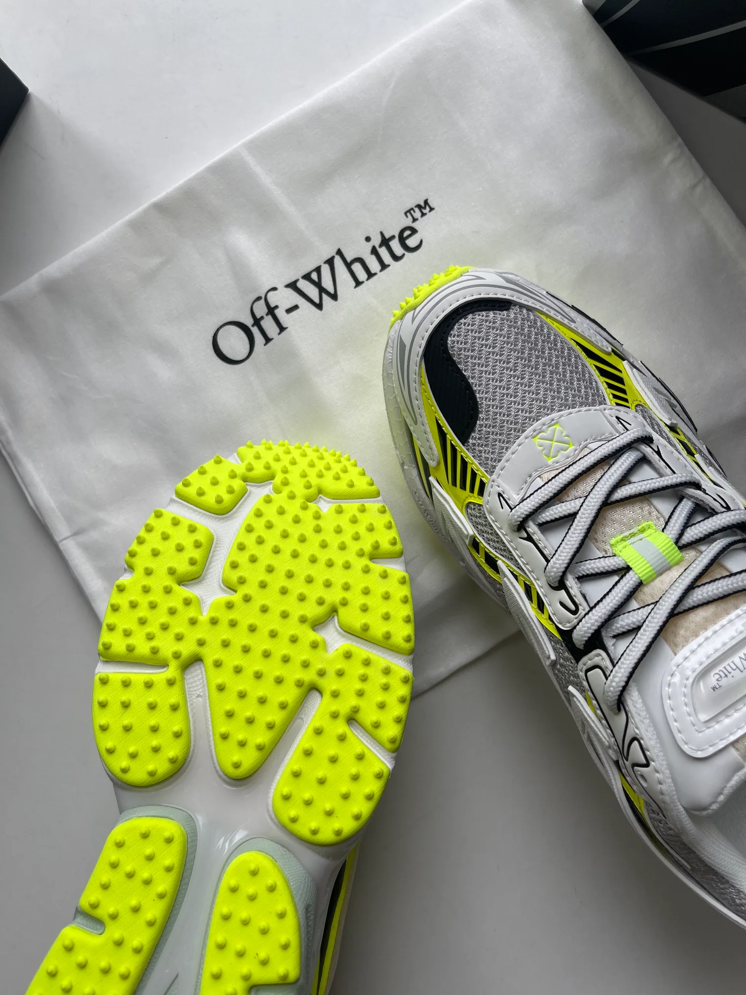 Men's Sneakers OFF-WHITE 17813795
