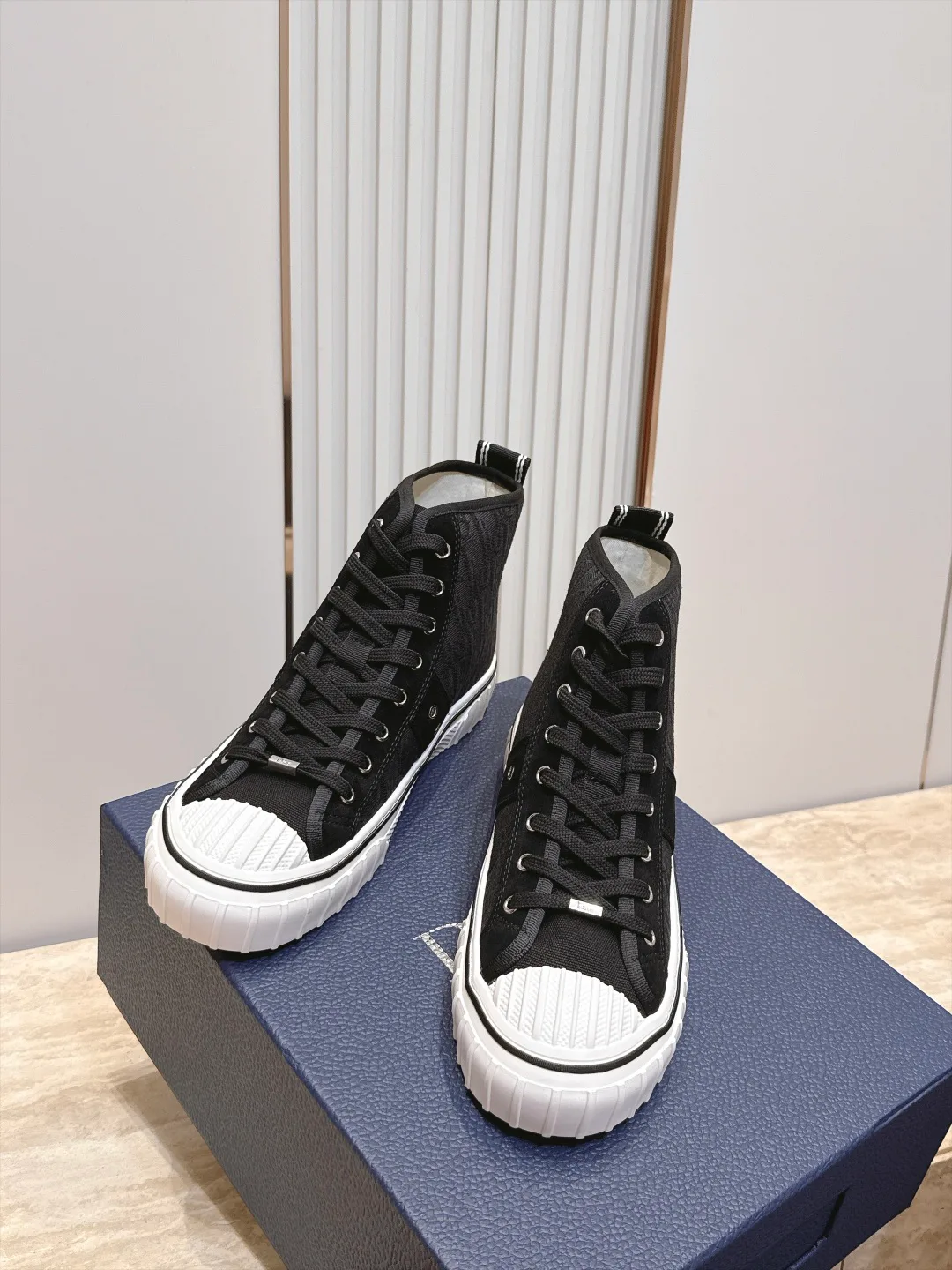 Women's Sneakers CHRISTIAN DIOR 18083926