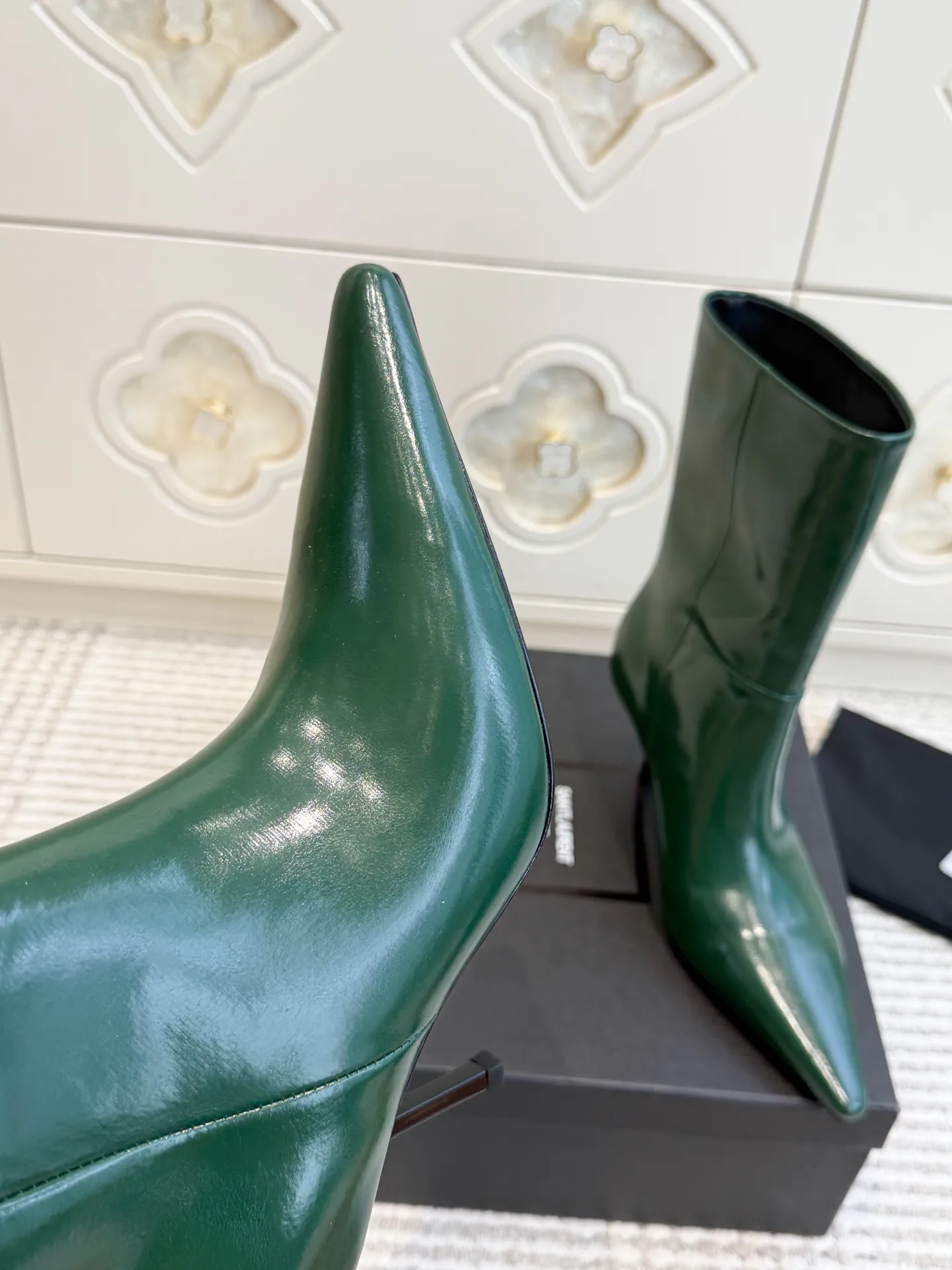 Women's Booties SAINT LAURENT 18261166