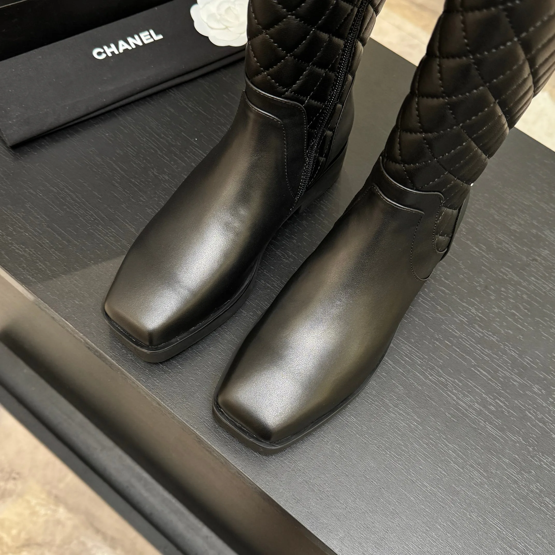 Women's Boots CHANEL 18062520