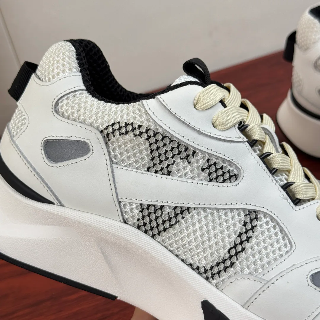 Men's Sneakers VALENTINO 17457776
