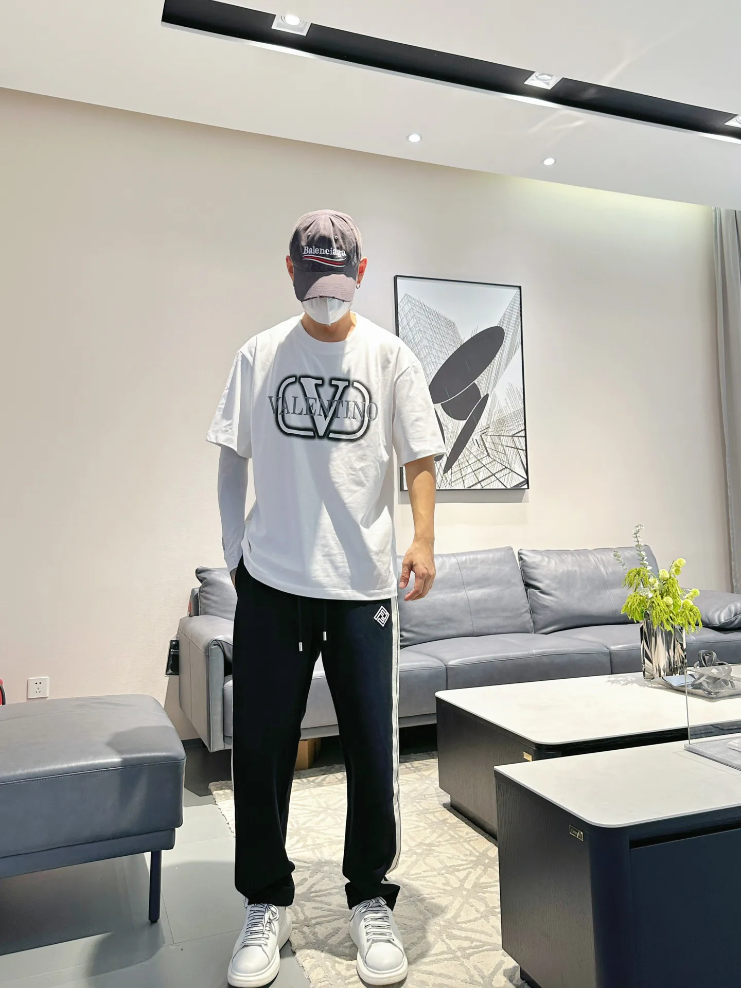 Men's T-Shirts VALENTINO 17037377