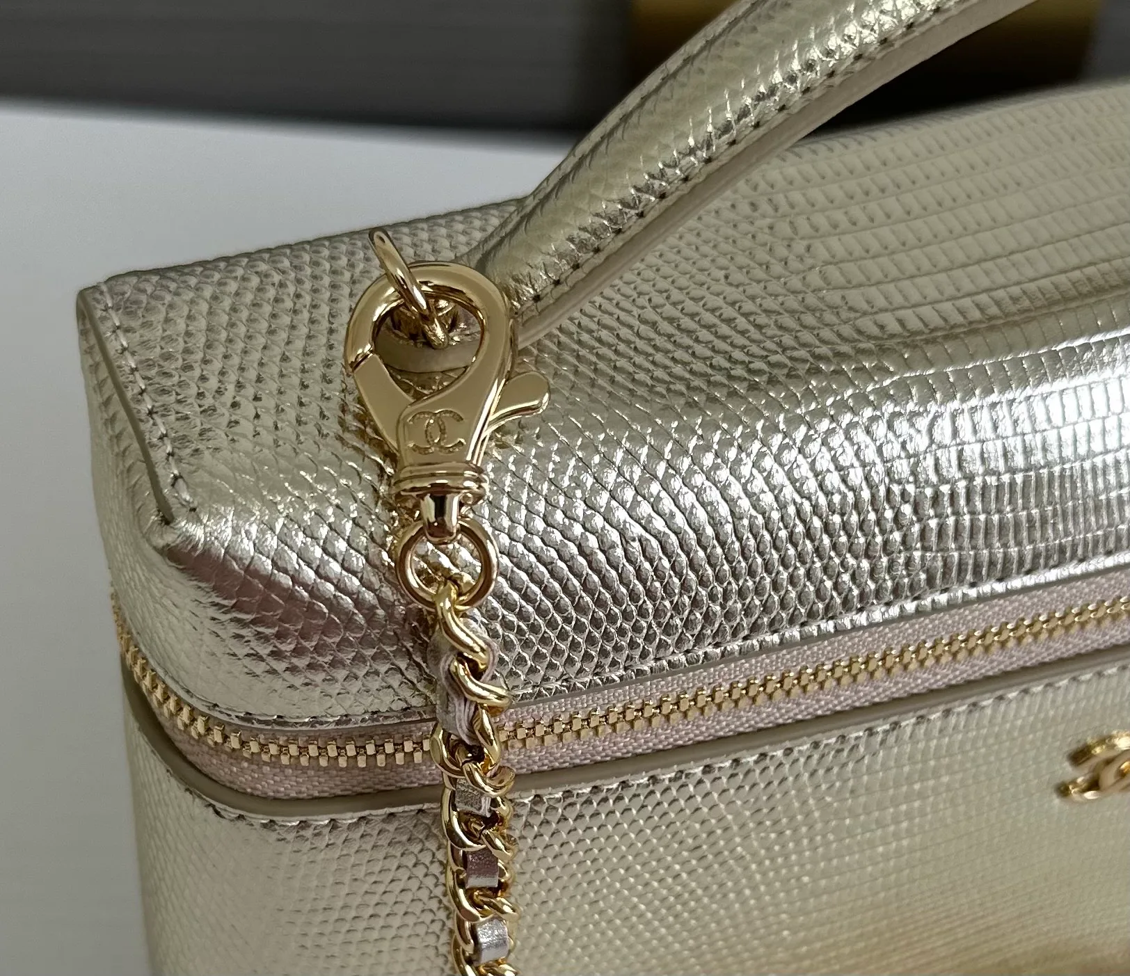 Women's Classic Handbags CHANEL 18338039
