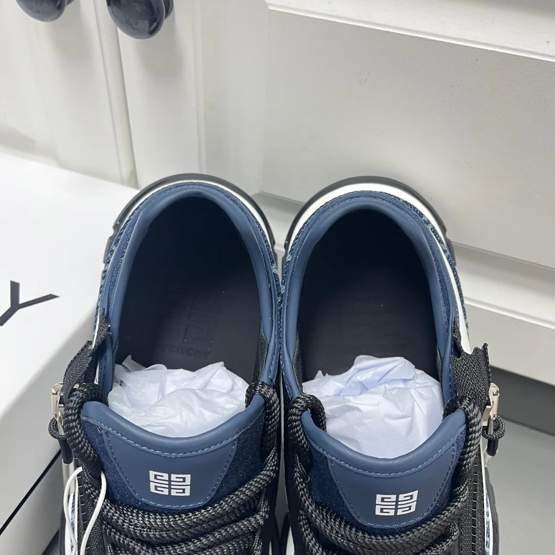 Men's Sneakers GIVENCHY 18500197