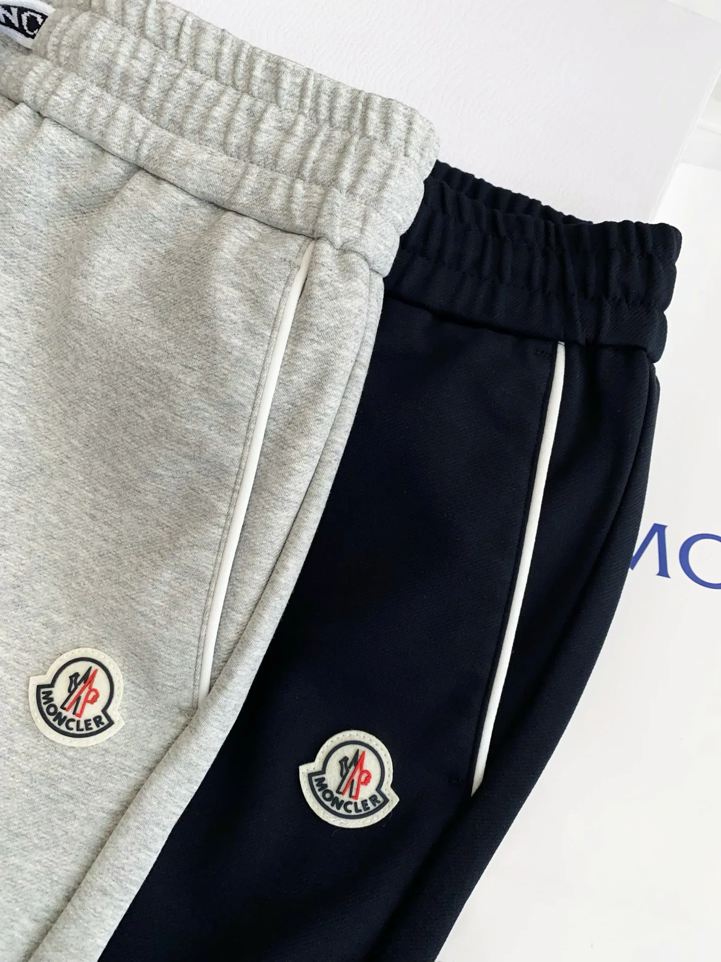 Men's Trousers MONCLER 17973350