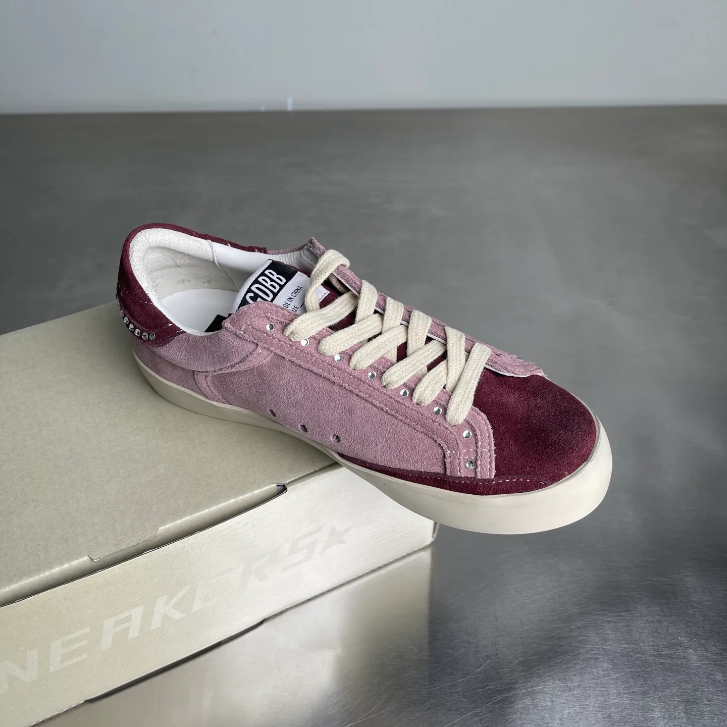 Women's Sneakers GOLDEN GOOSE 17214168