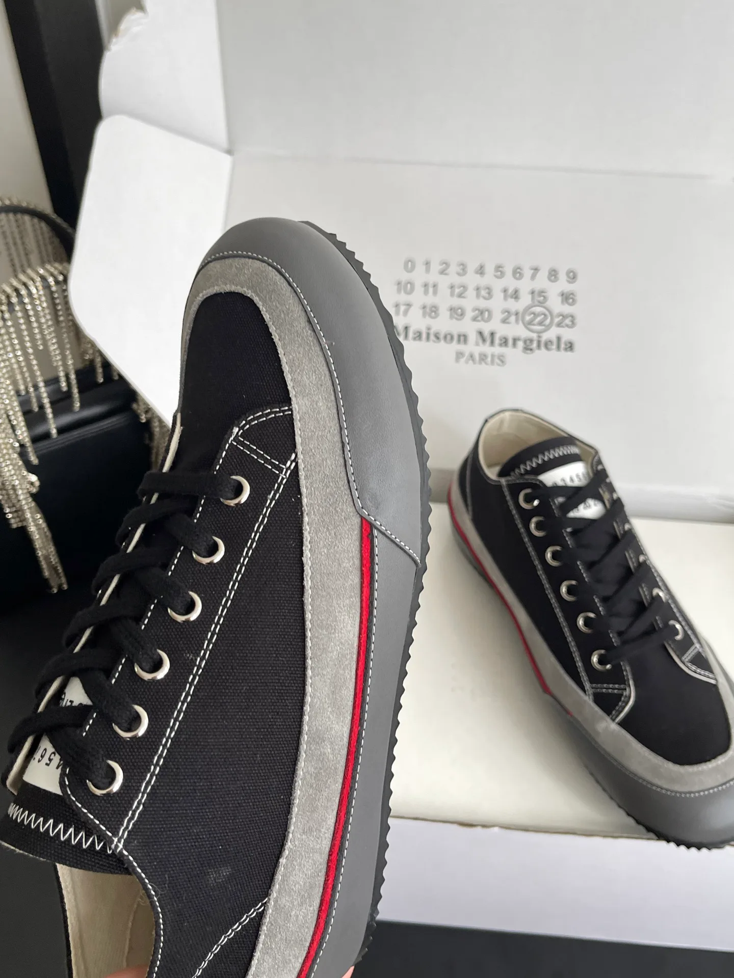 Women's Sneakers MAISON MARGIELA 17554410