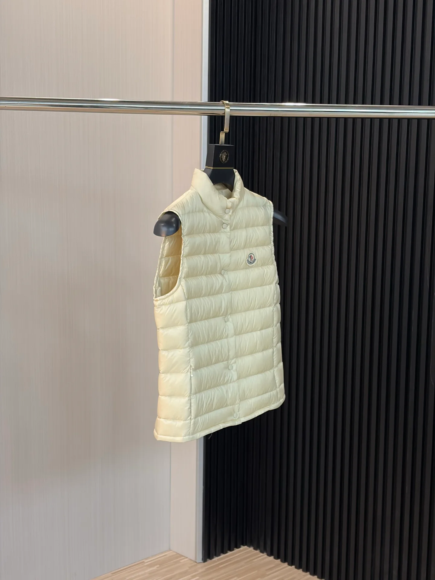 Men's Vests MONCLER 17908051