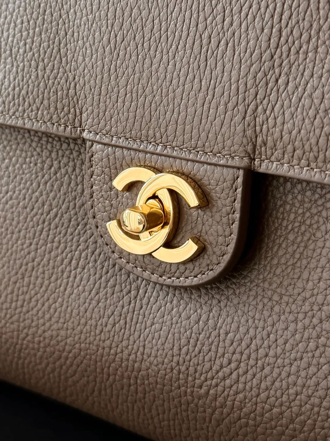 Women's Classic Handbags CHANEL 17498615