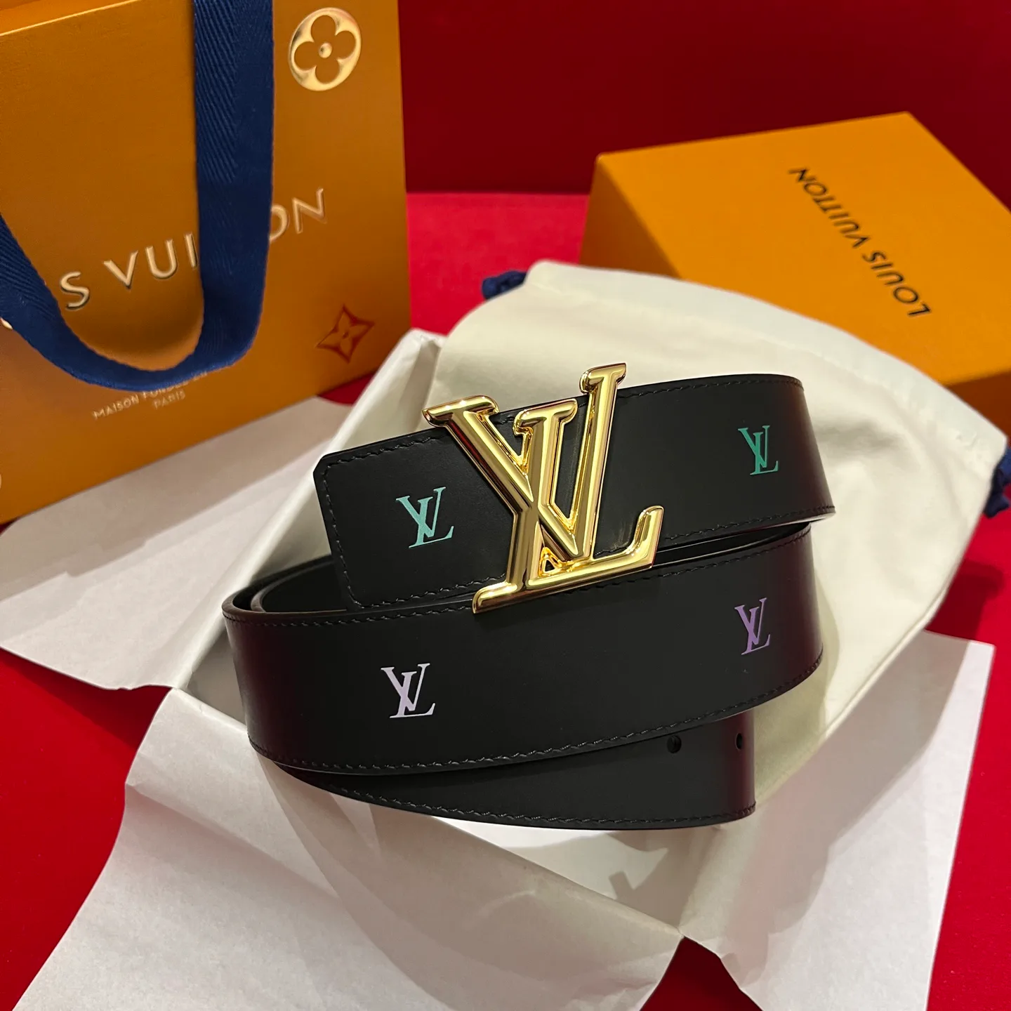 Belts LOUIS VUITTON 17645337