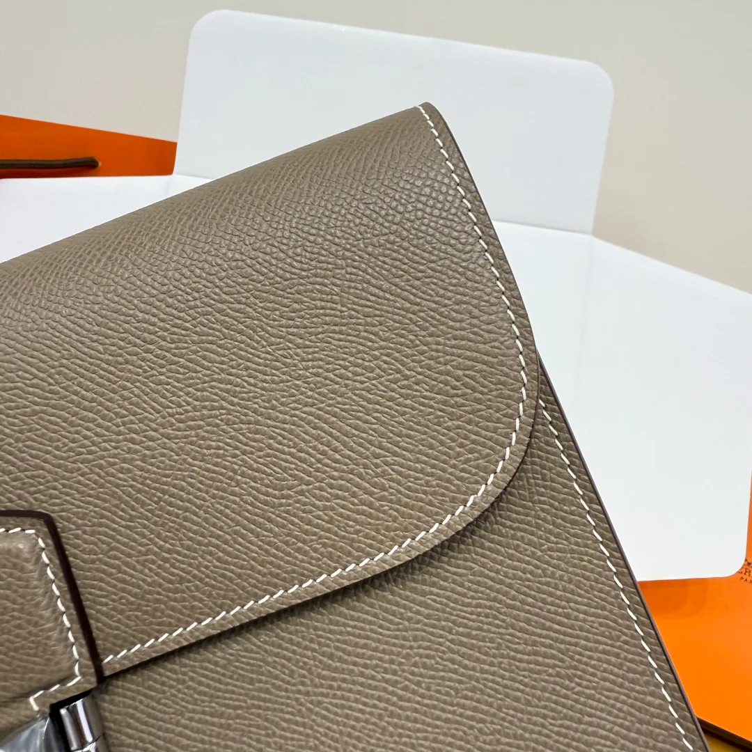 Women's Clutches HERMES 18077348