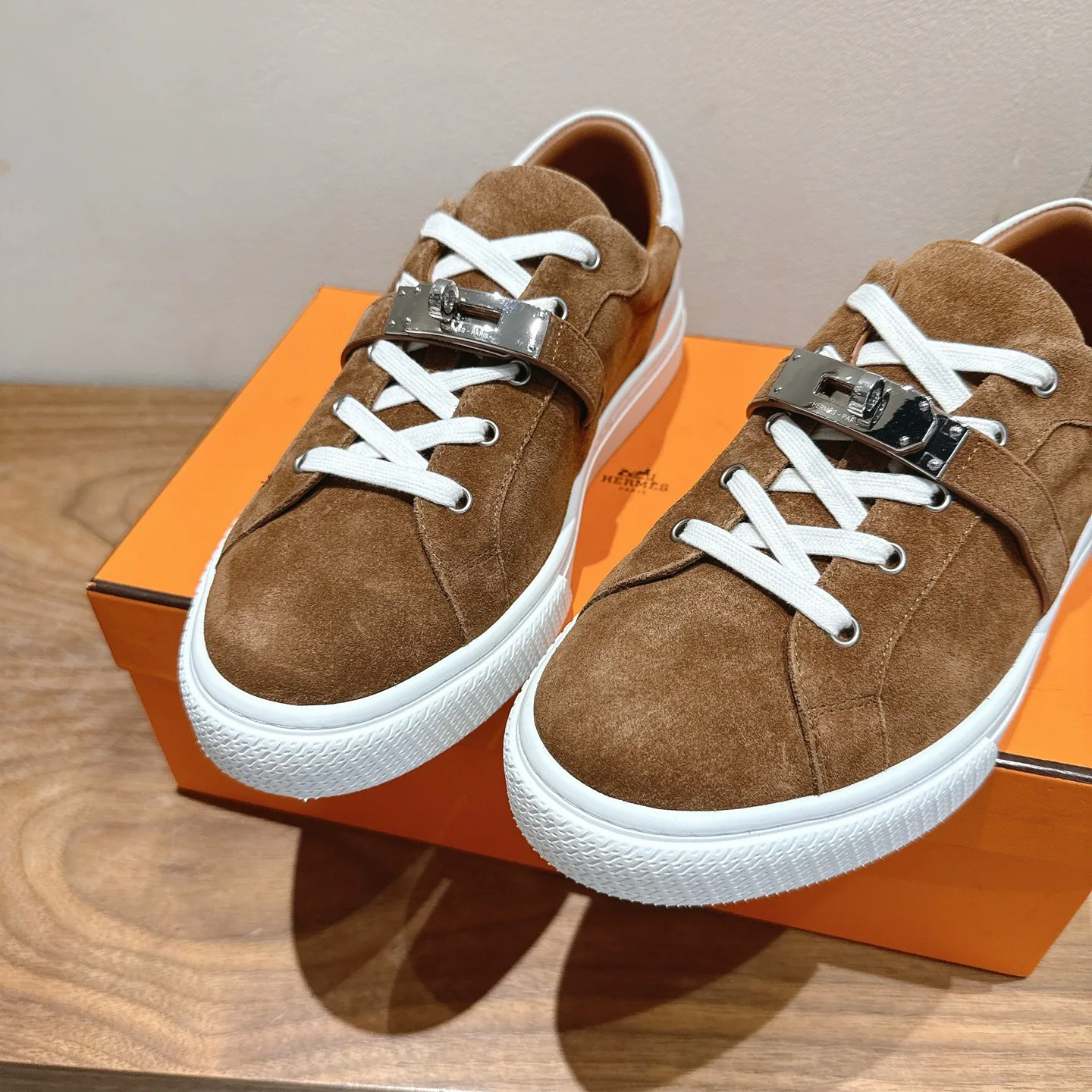 Women's Sneakers HERMES 17414433