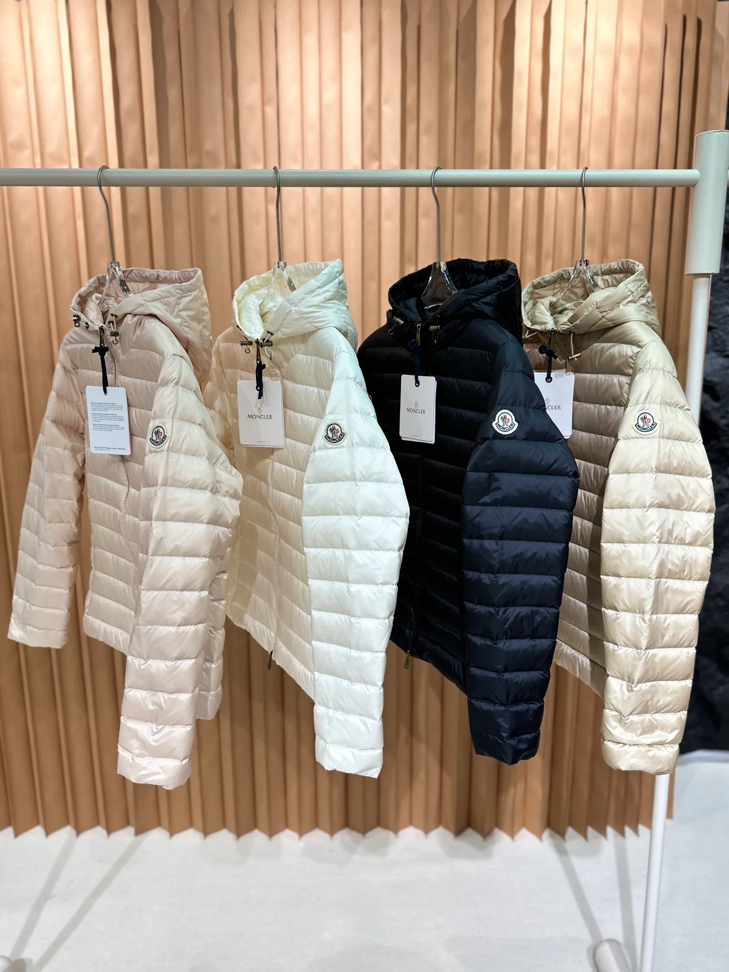 Men's Jackets And Down Jackets MONCLER 18029379