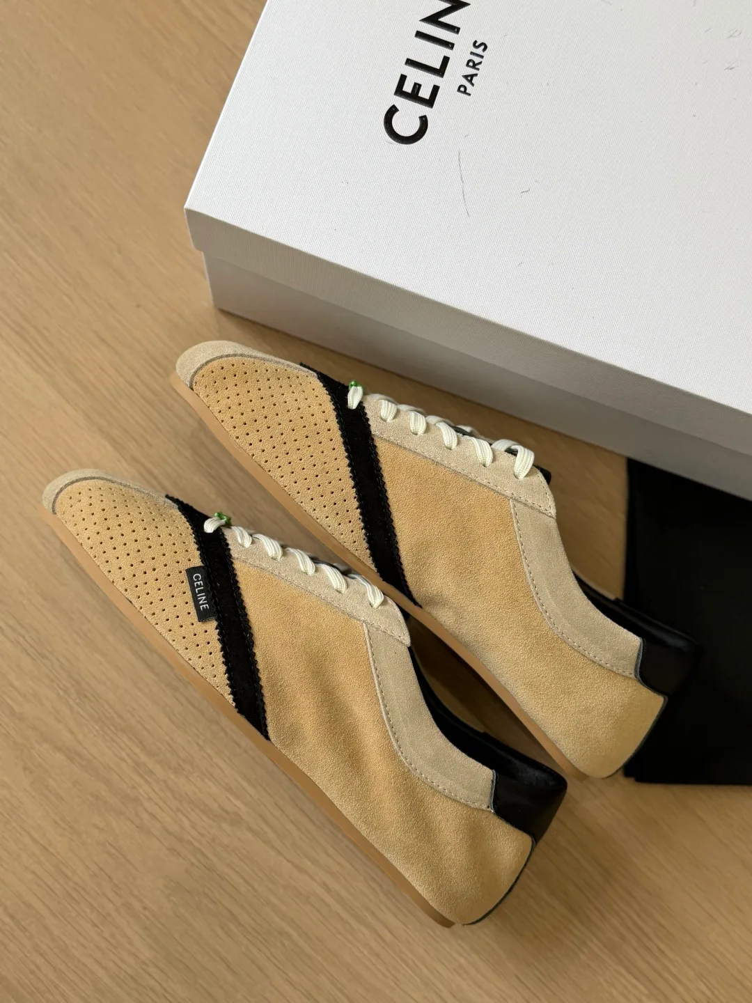 Women's Sneakers CELINE 18224059