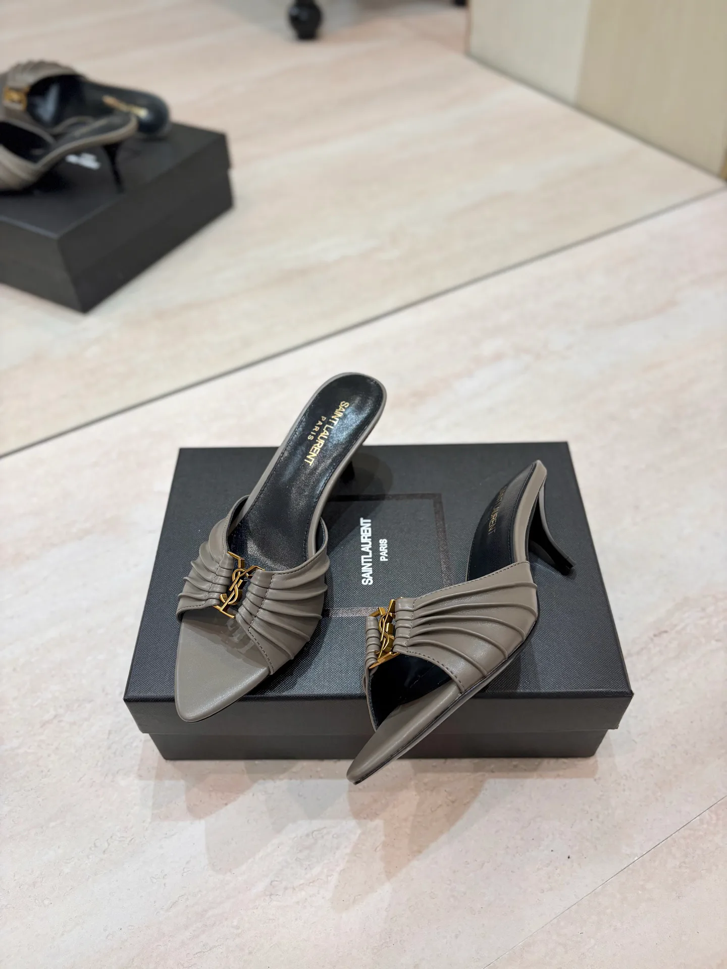 Women's Mules And Clogs SAINT LAURENT 17476036