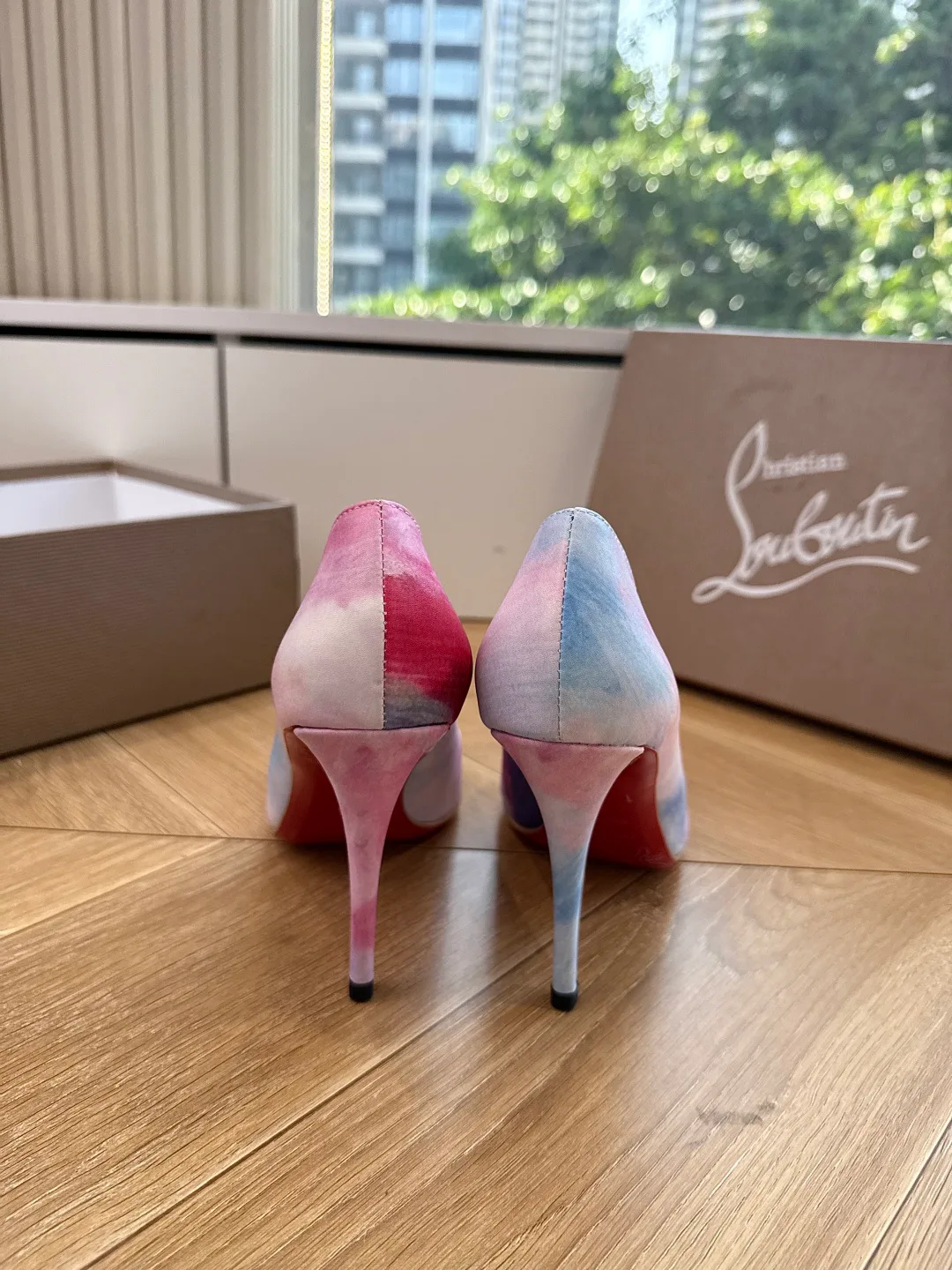 Women's Heels CHRISTIAN LOUBOUTIN 17480775
