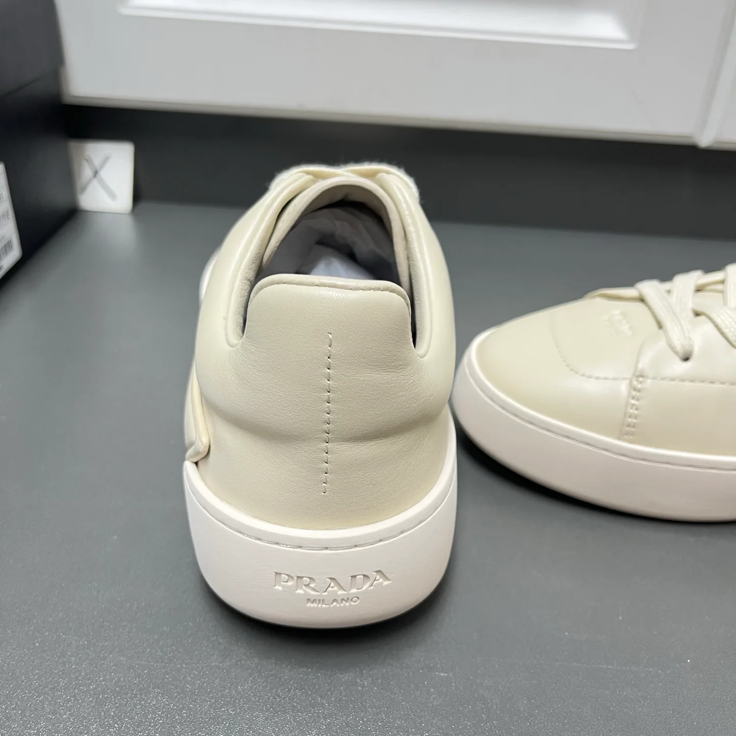 Men's Sneakers PRADA 16940097