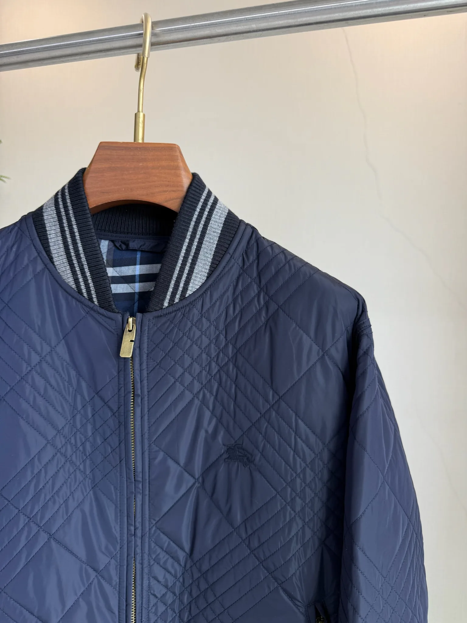 Men's Jackets And Down Jackets BURBERRY 18410975