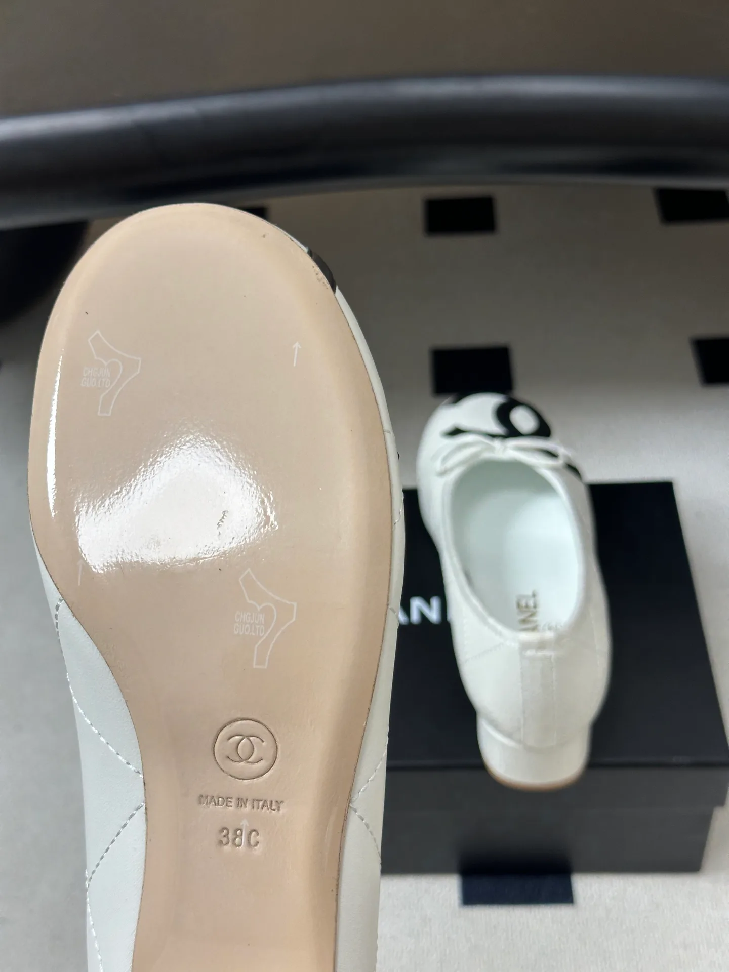 Women's Ballet Flats CHANEL 17889641